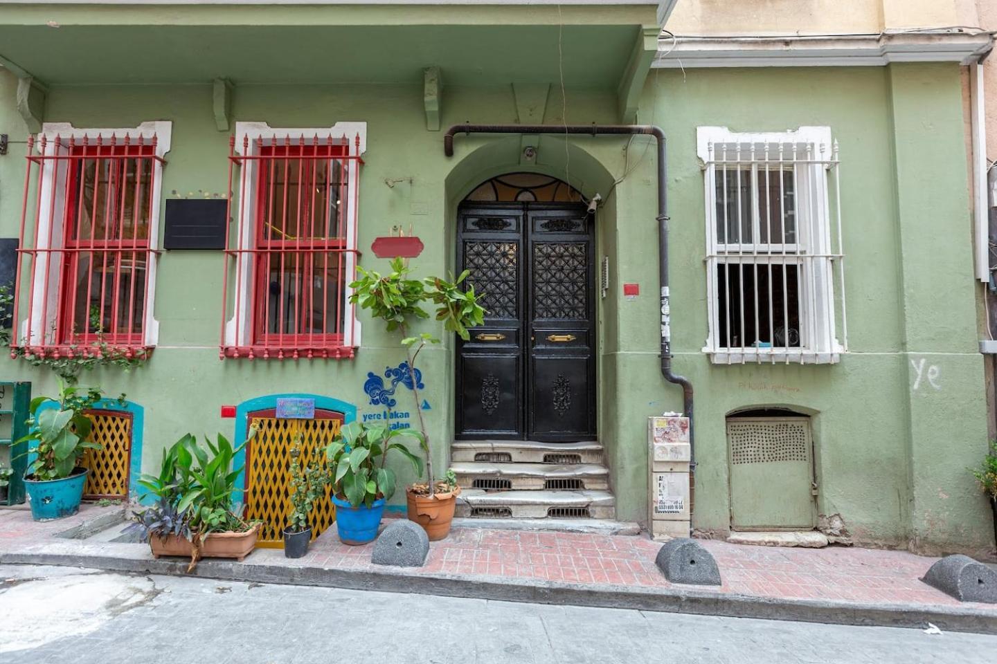 Renovated Apartment At The Heart Of Istanbul With Huge Terrace Экстерьер фото